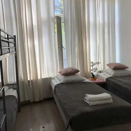 ベッド・アンド・ブレックファスト Amsroom アムステルダム
